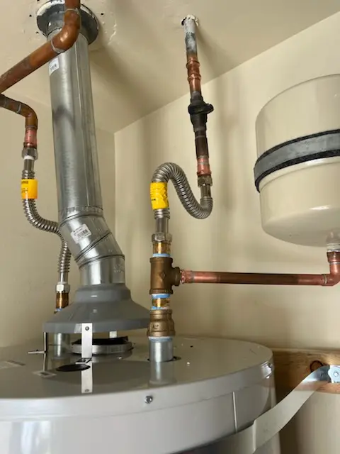 Water heater installation and plumbing repair in Hickory Hill